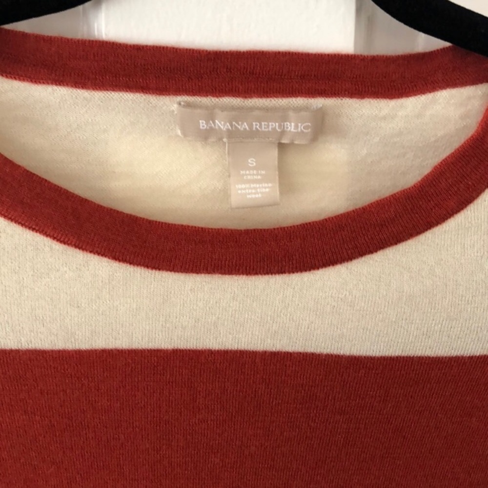 Banana Republic Extra Fine Merino Sweater Small - Picture 2 of 6